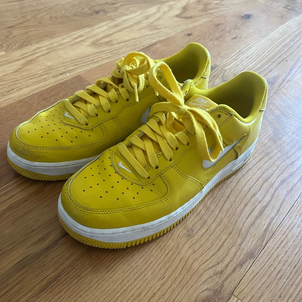 Yellow Leather Nike Men’s Sneakers